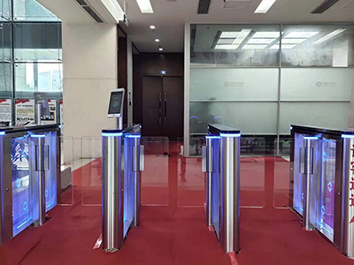 人臉識(shí)別閘機(jī)成通道行業(yè)新趨勢(shì) 哪家好？?jī)r(jià)格怎么樣？代理招商，生產(chǎn)廠家，價(jià)格，哪家好，多少錢，品牌，報(bào)價(jià)，廠家，哪個(gè)公司好 