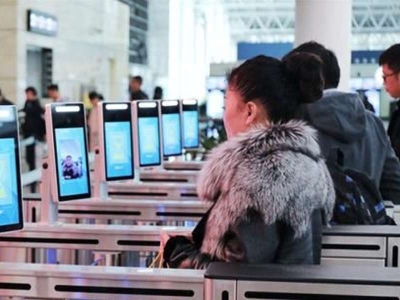 健康碼出入境口岸健康碼驗(yàn)證人臉測(cè)溫閘機(jī)測(cè)溫 哪家好？?jī)r(jià)格怎么樣？代理招商，生產(chǎn)廠家，價(jià)格，哪家好，多少錢(qián)，品牌，報(bào)價(jià)，廠家，哪個(gè)公司好